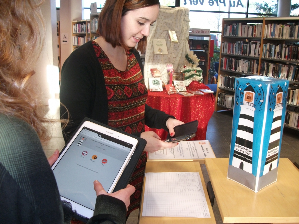 bibliobox_a_la_chapelle_des_fougeretz.jpg