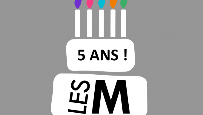 Le site des M a 5 ans Illustration d'un gâteau d'anniversaire avec des bougies.