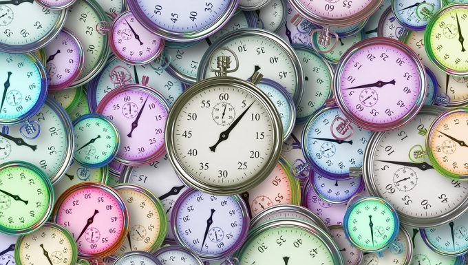 CC0 - Pixabay Une multitude de chronomètres multicolores superposés.